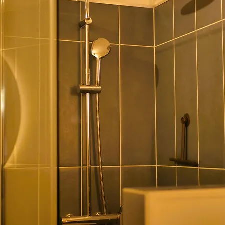 Moderne Futuroscope - Clim & Grande Douche Apartament